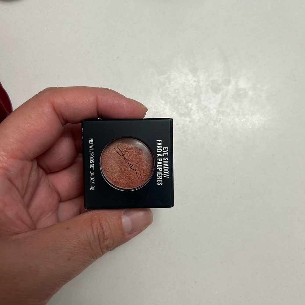 Mac eyeshadow